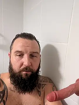 beardedbeasty86 online show from 10-25-25, 04:42