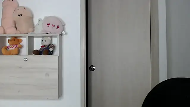 kaiine190 online show from 11-14-25, 07:07