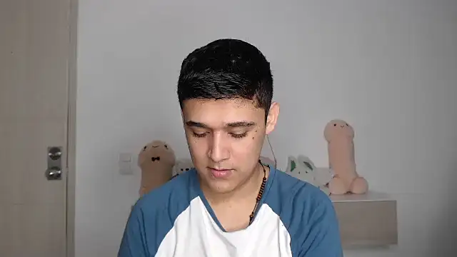 kaiine190 online show from 11-26-25, 07:09