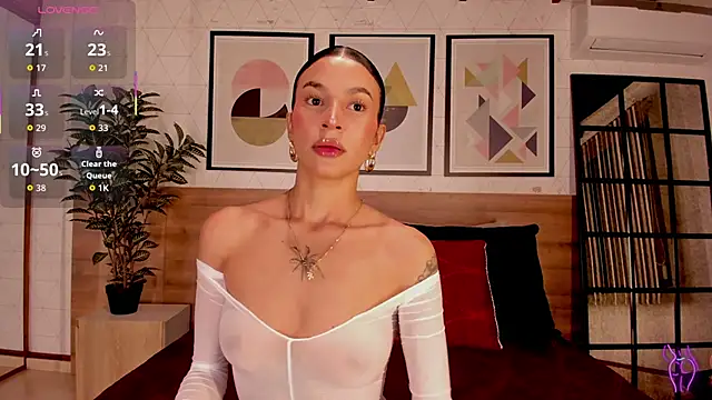 LunaRuso online show from 11-01-25, 11:45