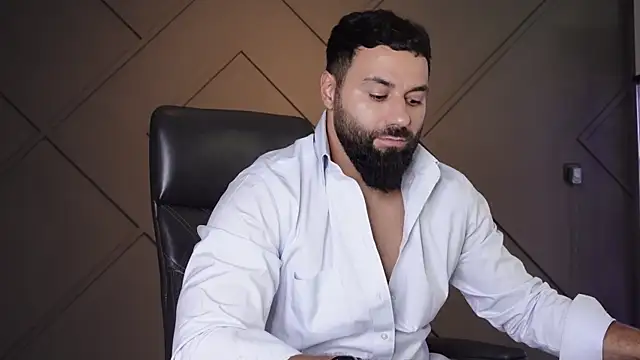 Snapshot of mattmasterss chatting on 06-13-26, 01:53 mattmasterss online show from 06-13-26, 01:53