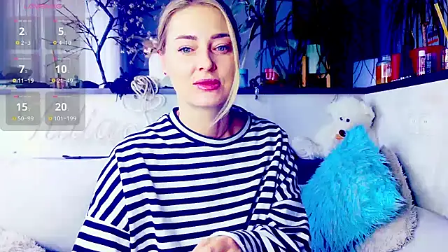  JuliaSpace  online show from 11-13-25, 12:15