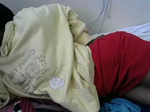 Ma-yolo001 online show from 03-04-25, 07:19