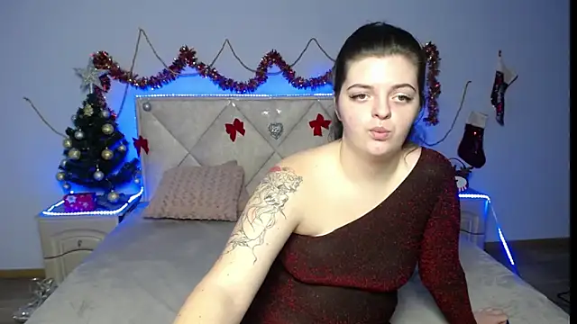 Snapshot of PamDares chatting on 12-14-24, 10:24 PamDares online show from 12-14-24, 10:24