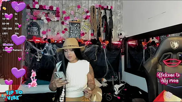 Neko Misaki online show from 10-16-25, 12:17