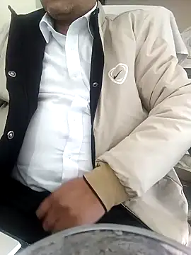 Snapshot of Hot-man39 chatting on 12-13-24, 05:49 Hot-man39 online show from 12-13-24, 05:49