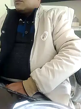 Snapshot of Hot-man39 chatting on 12-14-24, 05:40 Hot-man39 online show from 12-14-24, 05:40