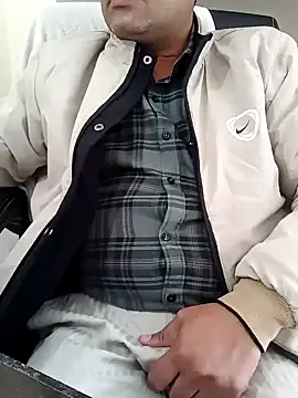 Snapshot of Hot-man39 chatting on 12-15-24, 11:01 Hot-man39 online show from 12-15-24, 11:01