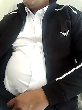 Snapshot of Hot-man39 chatting on 12-19-24, 09:40 Hot-man39 online show from 12-19-24, 09:40