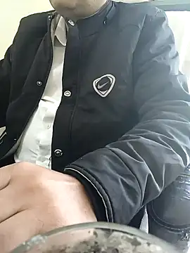 Snapshot of Hot-man39 chatting on 02-10-25, 05:03 Hot-man39 online show from 02-10-25, 05:03