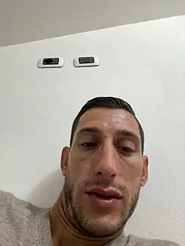 Gionnytav online show from 10-16-25, 04:02