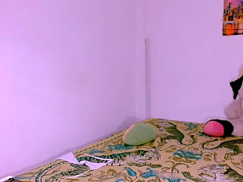 latinhot9631 online show from 10-09-25, 11:25