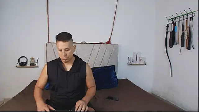 Snapshot of Liana_Asaff chatting on 01-14-26, 10:58 Liana Asaff online show from 01-14-26, 10:58