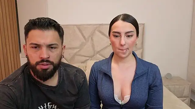 Snapshot of teseo_and_afroditha_ chatting on 09-17-25, 03:52 teseo and afroditha online show from 09-17-25, 03:52