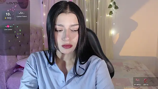 mily thomson b  online show from 07-17-26, 11:53