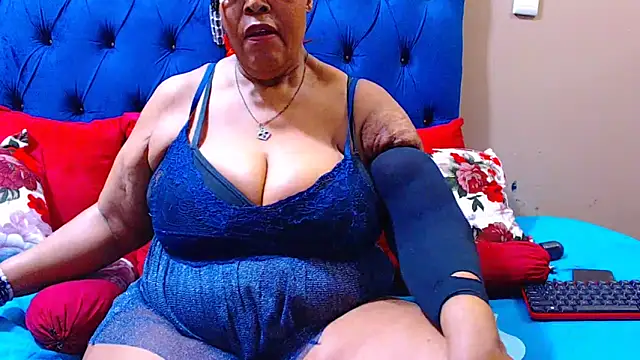 ebonycandy10 online show from 09-15-25, 05:51