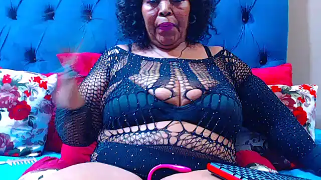 ebonycandy10 online show from 10-15-25, 06:19