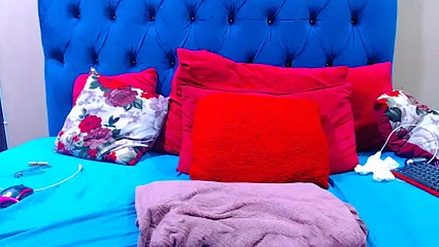 ebonycandy10 online show from 03-09-26, 06:39