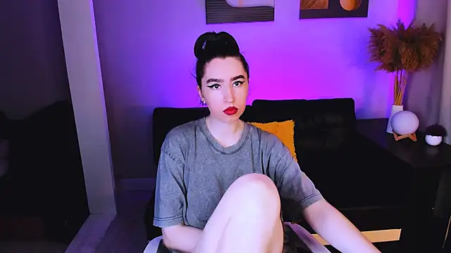 Snapshot of Lily_xBabe chatting on 06-28-26, 02:34 Lily xBabe online show from 06-28-26, 02:34