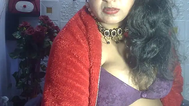 Snapshot of Sexy_komolika chatting on 01-21-25, 10:41 Sexy komolika online show from 01-21-25, 10:41