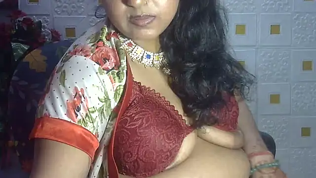 Snapshot of Sexy_komolika chatting on 01-22-25, 07:45 Sexy komolika online show from 01-22-25, 07:45