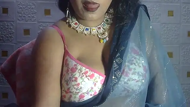 Snapshot of Sexy_komolika chatting on 01-29-25, 02:42 Sexy komolika online show from 01-29-25, 02:42