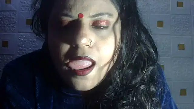 Snapshot of Sexy_komolika chatting on 02-06-25, 09:22 Sexy komolika online show from 02-06-25, 09:22