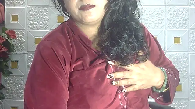 Snapshot of Sexy_komolika chatting on 02-28-25, 06:41 Sexy komolika online show from 02-28-25, 06:41