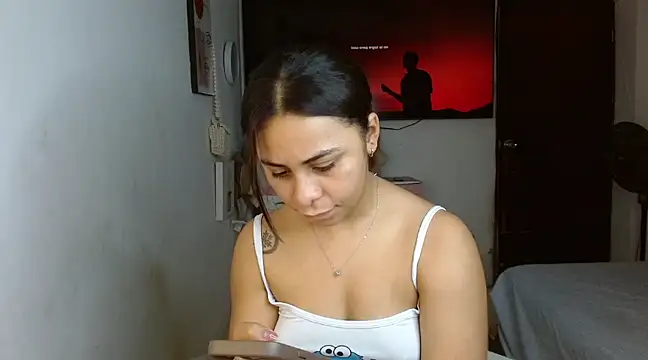 Snapshot of violet_leo chatting on 02-28-25, 06:09 violet leo online show from 02-28-25, 06:09