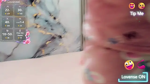 Snapshot of Rubi_30 chatting on 12-15-25, 11:25 Rubi 30 online show from 12-15-25, 11:25