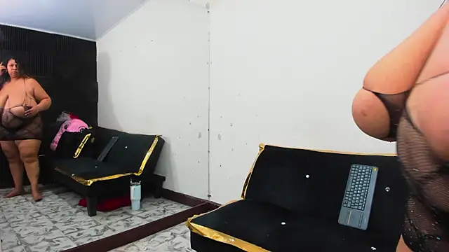 Lynn Jones online show from 04-17-26, 04:37