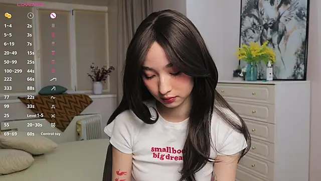 ikuyo  online show from 04-18-26, 04:22