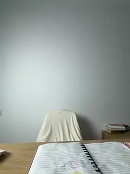 streetdoll online show from 11-26-25, 07:42