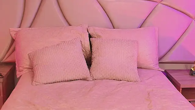 ValleryC online show from 04-20-26, 11:17