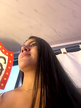 Snapshot of PaulinaDuarte chatting on 11-03-25, 11:22 PaulinaDuarte online show from 11-03-25, 11:22