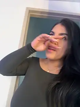 Snapshot of PaulinaDuarte chatting on 11-05-25, 11:43 PaulinaDuarte online show from 11-05-25, 11:43