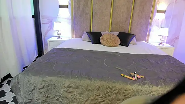 Snapshot of PaulinaDuarte chatting on 11-10-25, 11:42 PaulinaDuarte online show from 11-10-25, 11:42