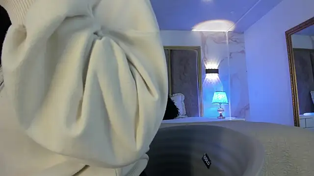 Snapshot of PaulinaDuarte chatting on 11-29-25, 11:24 PaulinaDuarte online show from 11-29-25, 11:24