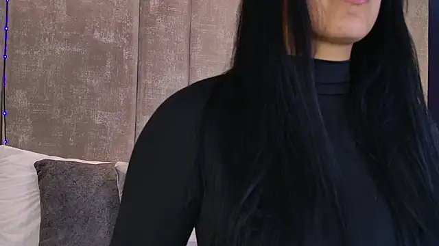 Snapshot of PaulinaDuarte chatting on 12-16-25, 11:04 PaulinaDuarte online show from 12-16-25, 11:04