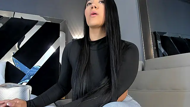 Snapshot of PaulinaDuarte chatting on 05-28-26, 11:40 PaulinaDuarte online show from 05-28-26, 11:40
