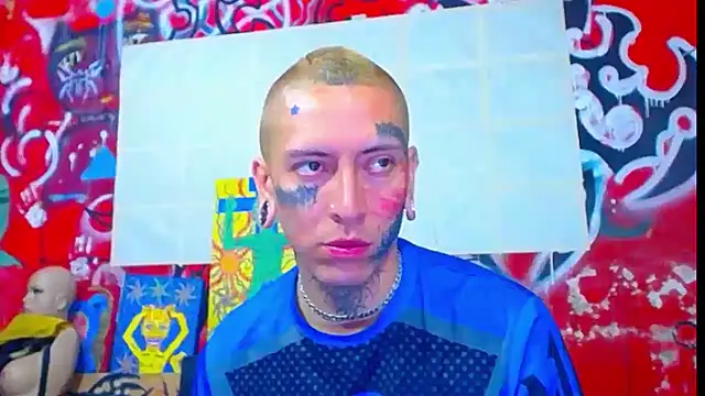 Snapshot of deivid_estrada chatting on 12-18-25, 04:02 deivid estrada online show from 12-18-25, 04:02