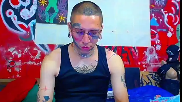 Snapshot of deivid_estrada chatting on 02-15-26, 06:15 deivid estrada online show from 02-15-26, 06:15