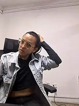 dalilla macherano online show from 03-12-25, 08:31