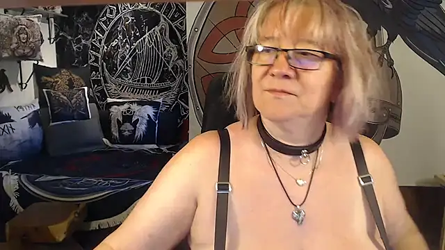 Snapshot of TittenMichelle chatting on 06-27-26, 02:12 TittenMichelle online show from 06-27-26, 02:12
