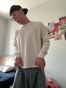 Snapshot of Eric246 chatting on 02-09-26, 05:55 Eric246 online show from 02-09-26, 05:55