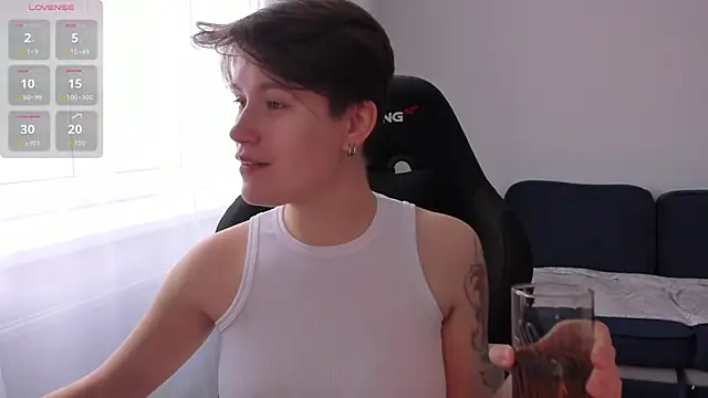 JessieFlower online show from 10-29-25, 08:27