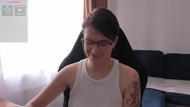 JessieFlower online show from 04-19-26, 08:13