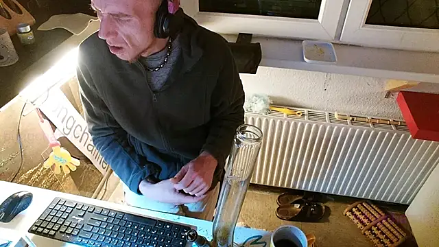 BongChannel online show from 01-13-25, 02:18