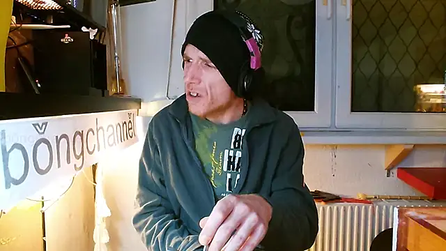 BongChannel online show from 01-25-25, 01:10