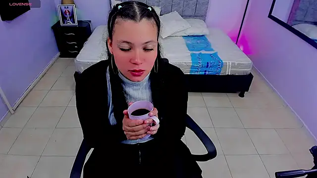 Snapshot of Lana_stone_ chatting on 01-13-25, 08:26 Lana stone online show from 01-13-25, 08:26